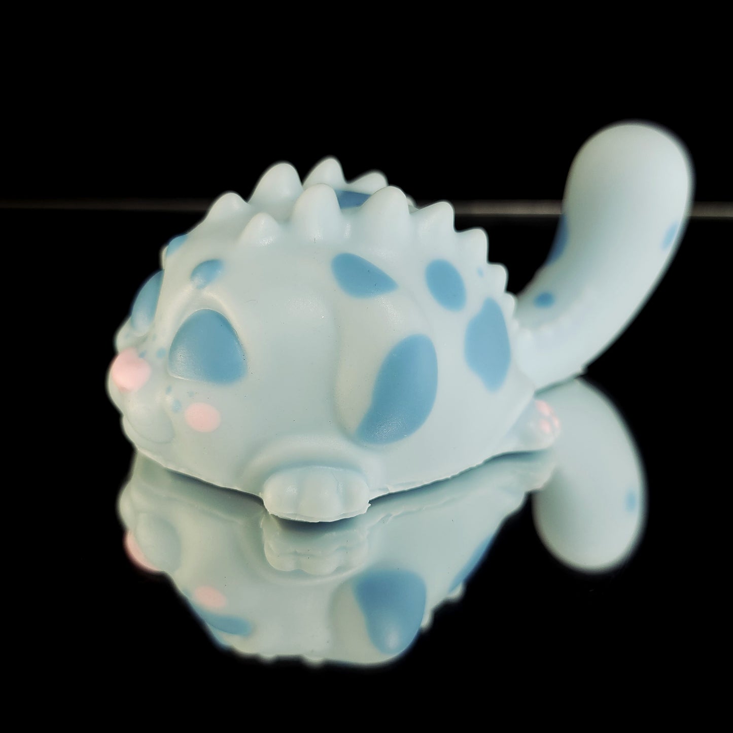 Small Whatsit • Medium Firmness (Blueberry Cow)
